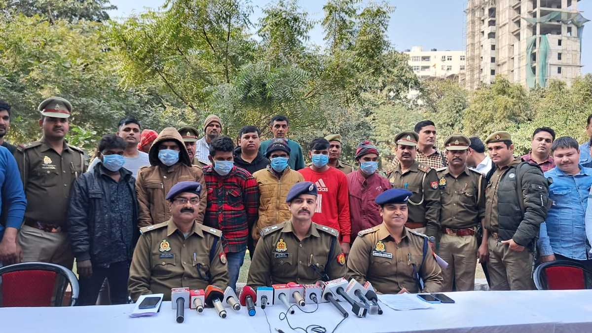 कुंतल गांजे के साथ 7 तस्कर गिरफ्तार, गांजे की कीमत लगभग एक करोड़